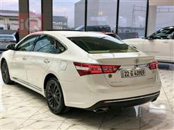 تويوتا أفالون